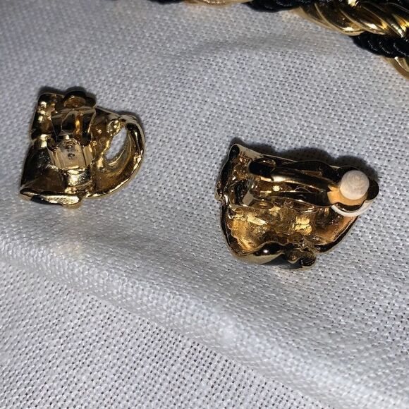 Vintage 80’s Gold and Black Rope Chain Necklace Ser with Matching Clip Earrings - Picture 6 of 11